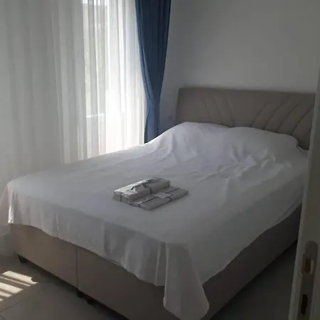 Apartment 2 Bedroom Cosy House In Turkbuku