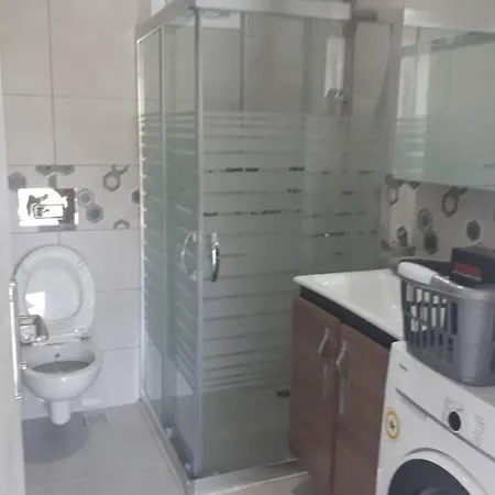 Apartment 2 Bedroom Cosy House In Turkbuku